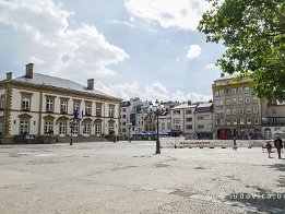 LUX2021_P1360341 Willem II-plein met stadhuis. In het historische centrum liggen de meeste historische gebouwen zoals het groothertogelijk paleis en enkele musea, en bevindt...