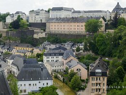 LUX2021_P1360330 Franse elegantie en charme beheerd met Duitse zin voor orde, zo kan je Luxemburg het best samenvatten. De historische stad ligt op een rots bij de samenvloeing...