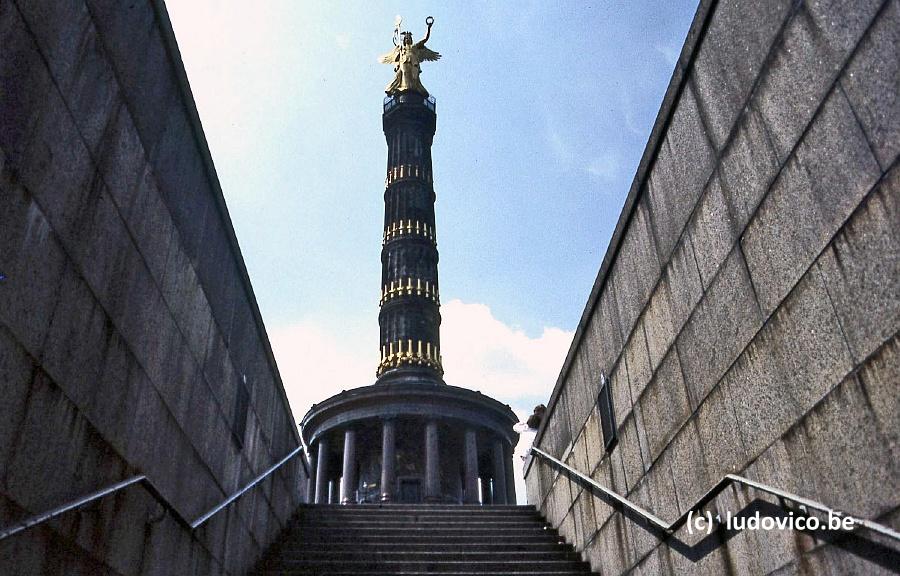 BERLIJN1983N009
