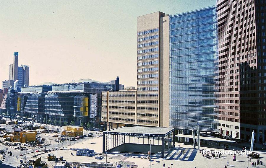 BERLIJN2000N085