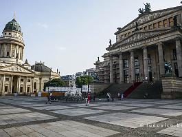 BERLIJN2022_P1430926 Gendarmenmarkt met Konzerthaus en Deutscher Dom