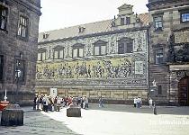 DRESDEN1997N045