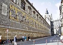 DRESDEN1997N046
