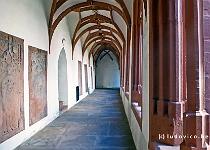 DU2016 P0266-P1140281