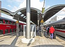 DU2016 P0747-P1140767