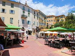 MENTON_DSCF6367 Het oude Menton, het laatste stadje voor de Italiaanse grens, is een van de schattigste stadjes die je aan de azurenkust kan bezoeken.