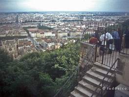 LYON1996N010