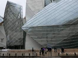 PARIJS2021_P8720778 Fondation Luis Vuitton in de Jardin d'Acclimatation (architect Frank Gehry)