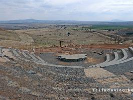 Hier is in de oorlog van 1973 een van de laatste grote tankveldslagen uitgevochten (met Syrie, waarvan de bergen aan de overkan van de vlakte liggen)