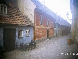 PRAAG1993N138