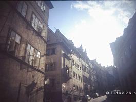 PRAAG1993N227