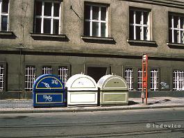 PRAAG1994N041