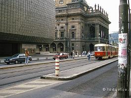 PRAAG1994N168