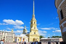 St-Peter en Paulus Op een eilandje in de Neva ligt de vroegere gevangenis Sint Peter en Paulus