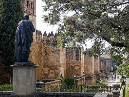 Spanje2022_P1390179 De oude historische stad is nog voorzien van de oorspronkelijke omwalling