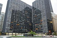 860?880 Lake Shore Drive Apartments