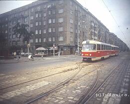 PRAAG1993N175