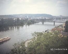 PRAAG1993N189
