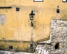PRAAG1994N084