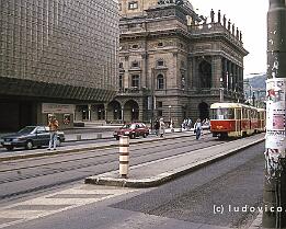 PRAAG1994N168