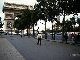 PARIS80N027 ASCII