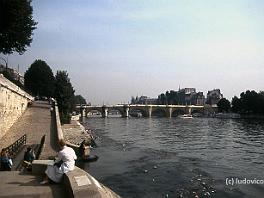 PARIS85N033 ASCII