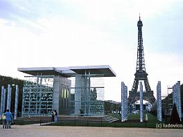 PARIS2000N002 ASCII