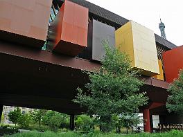 PARIS2012_0309 Muse de Quai de Branly (niet-westerse kunst) (arch. Jean Nouvel)