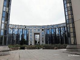PARIS2012_0022 Woonproject bij de Place de Catalogne, achter de Gare de Montparnasse (arch. Ricardo Bofill)