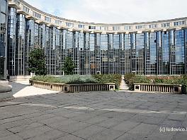 PARIS2012_0055 Woonproject bij de Place de Catalogne, achter de Gare de Montparnasse (arch. Ricardo Bofill)