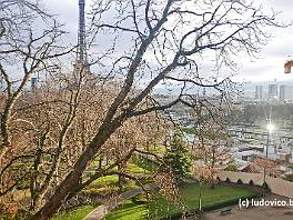 PARIS2015_P8630394 ASCII