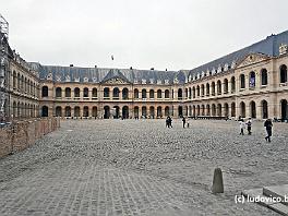 PARIS2015_P8630549 ASCII