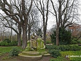 PARIS2015_P8630120 ASCII