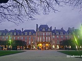 PARIS2015_P8630259 ASCII