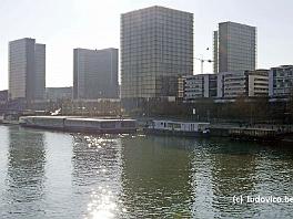 PARIS2016_P8640655 ASCII