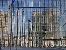 PARIS2016_P8640762 ASCII