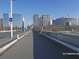 PARIS2016_P8640642 ASCII