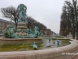 PARIS2016_P8640261 ASCII