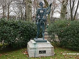 PARIS2016_P8640279 ASCII