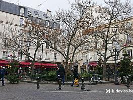 PARIS2016_P8640346 ASCII