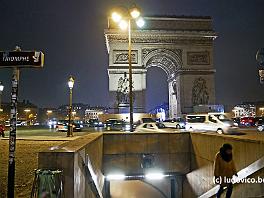 PARIS2017_P1020185 ASCII