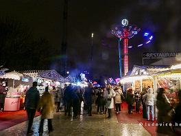 PARIJS2021_P8720884 Kerstmarkt in de Jardin des Tuileries.