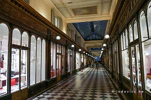 Passages